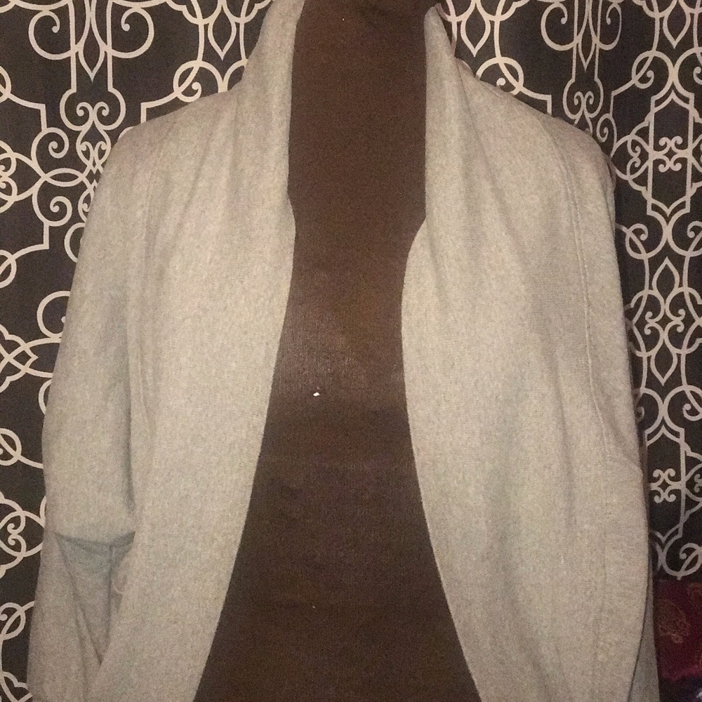 Cardigan - Picture 2 of 6
